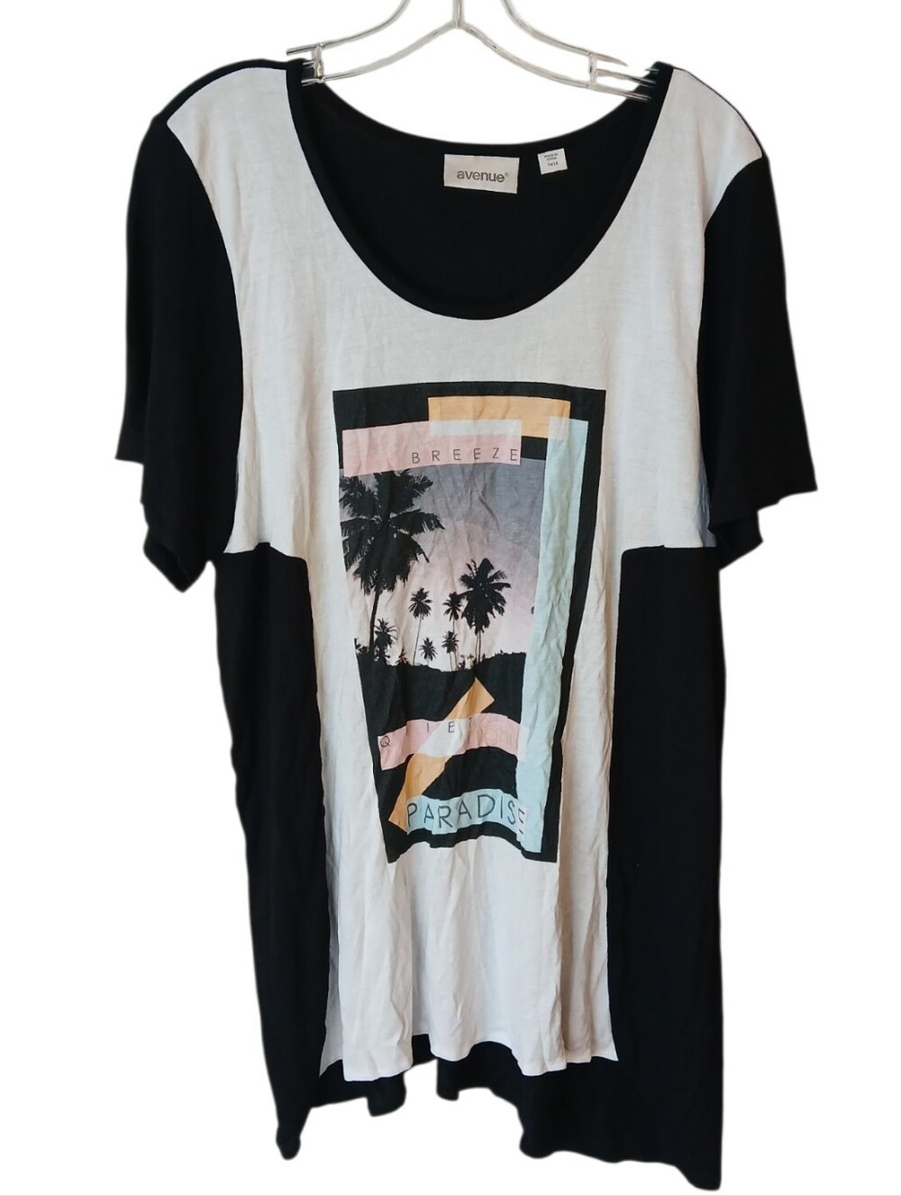 Avenue Scoop Neck Black & White with Pastel Print Top Size 14/16